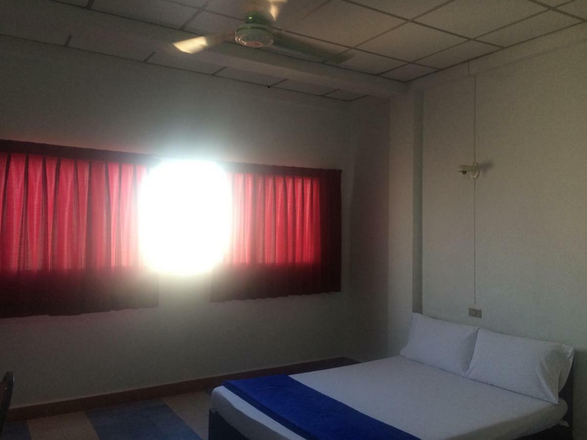 Thairungruang Hotel Surat Thani Luaran gambar