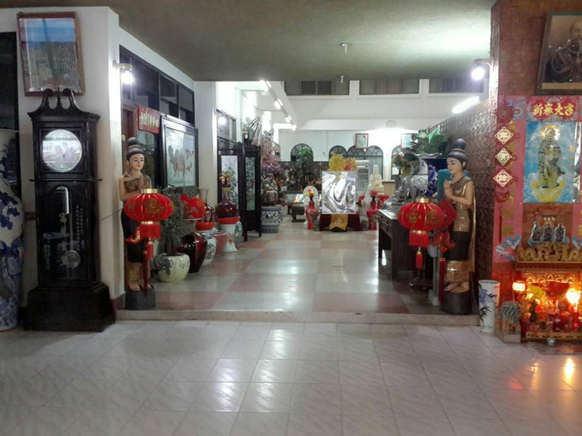 Thairungruang Hotel Surat Thani Luaran gambar