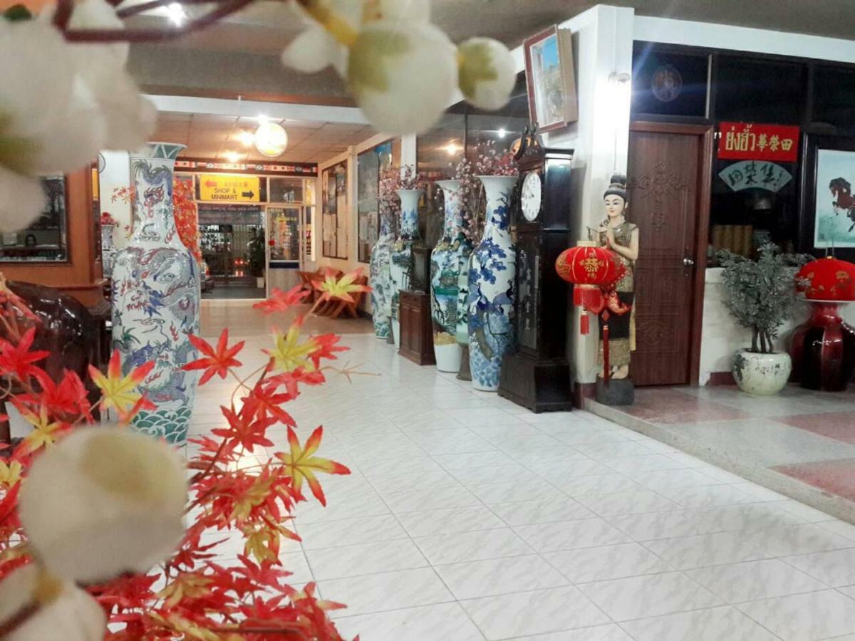 Thairungruang Hotel Surat Thani Luaran gambar